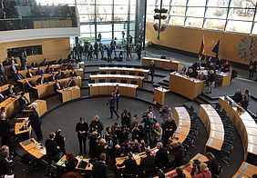 Im Thüringer Landtag wurde heute mit Hilfe der rechtsradikalen AfD ein FDP-Ministerpräsident gewählt (Foto: Kathrin Vitzthum)