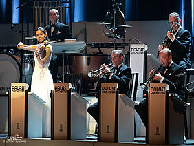 Konzertfoto von Max Raabe und Palast Orchester - Der perfekte Moment... wird heut verpennt in der Stadthalle Chemnitz