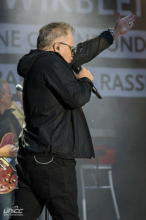 Herbert Groenemeyer bildet das Finale auf der #wirbleibenmehr Bühne