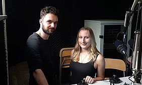 Autor Alexander Büttern und Moderatorin Anika. Foto: UNiCC