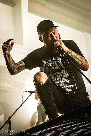 Konzertfoto von In Flames im Werk 2 in Leipzig