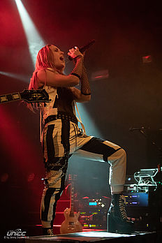 Konzertfoto von Icon For Hire auf Live and Never Die Tour '22