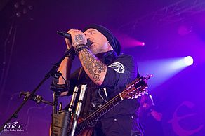 Konzertfoto von Eluveitie auf der Ategantor Tour 2019