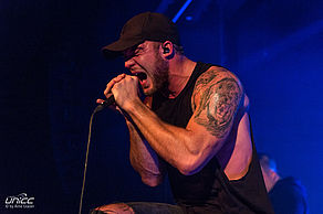 Konzertfoto von Rising Insane auf der Fully Automatic Tour 2018