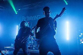 Konzertfoto von Betraying The Martyrs - European Parasite Tour 2019