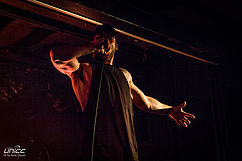 Konzertfoto von Rising Insane auf der Fully Automatic Tour 2018