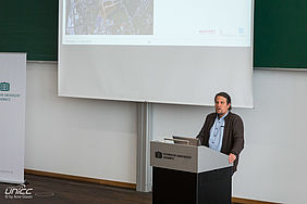 Foto der Präsentation des Masterplans TUC Campus Reichenhainerstraße mit dem Preisträger Städtebau und Stadtplanung, Benjamin Wille