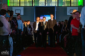 Foto vom Einzug des Senats bei der Immatrikulationsfeier der TU Chemnitz, mit Rektor der TU Chemnitz Prof. Dr. Strohmeier, Prorektor für Lehre Prof. Dr. Eibl und Bürgermeister für Stadtentwicklung und Bau Michael Stötzer