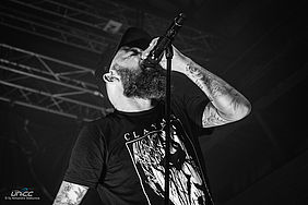 Konzertfoto von In Flames im Werk 2 in Leipzig