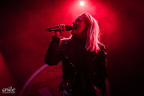 Konzertfotos von Yonaka auf der First Love Tour 2018