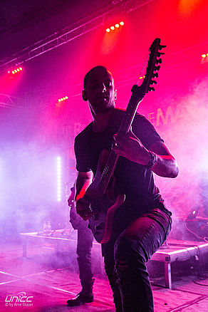 Konzertfoto von Betraying The Martyrs - European Parasite Tour 2019