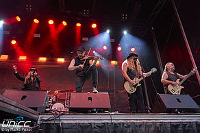 Konzertfoto von Korpiklaani beim Festival Medival 2022